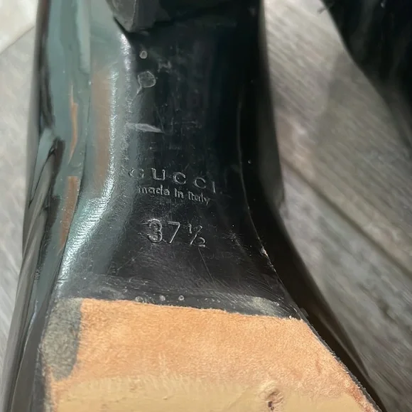 Gucci Black Patent Leather Pumps - Picture 8 of 16